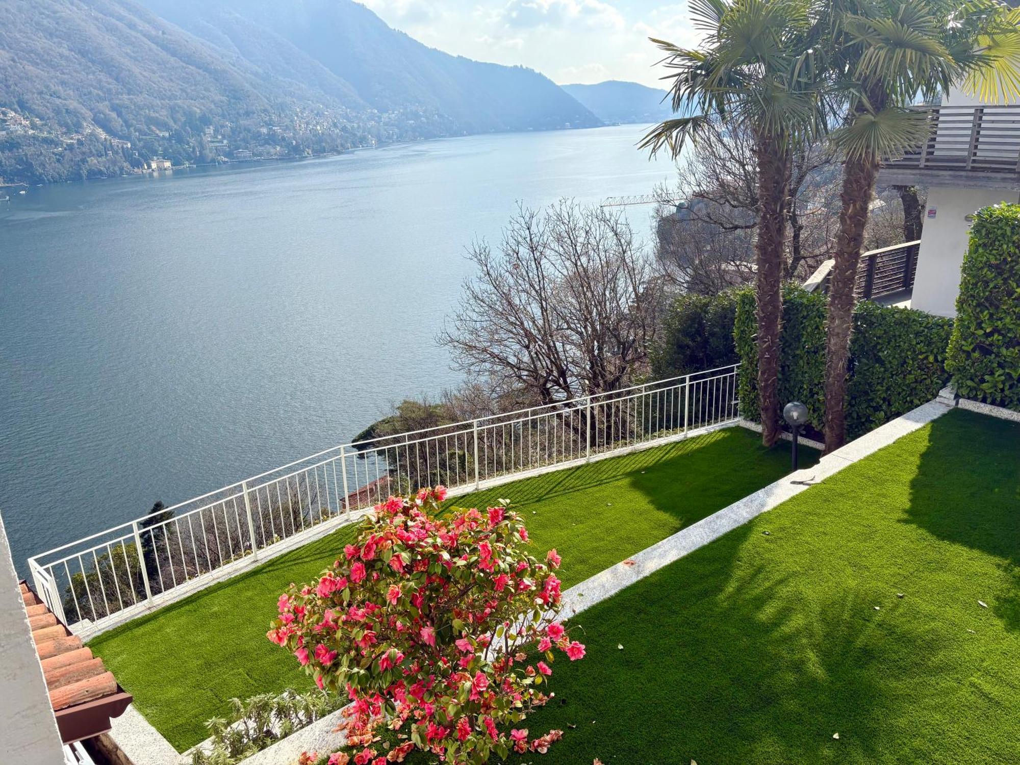Villa Fantastica Carate Urio Bagian luar foto