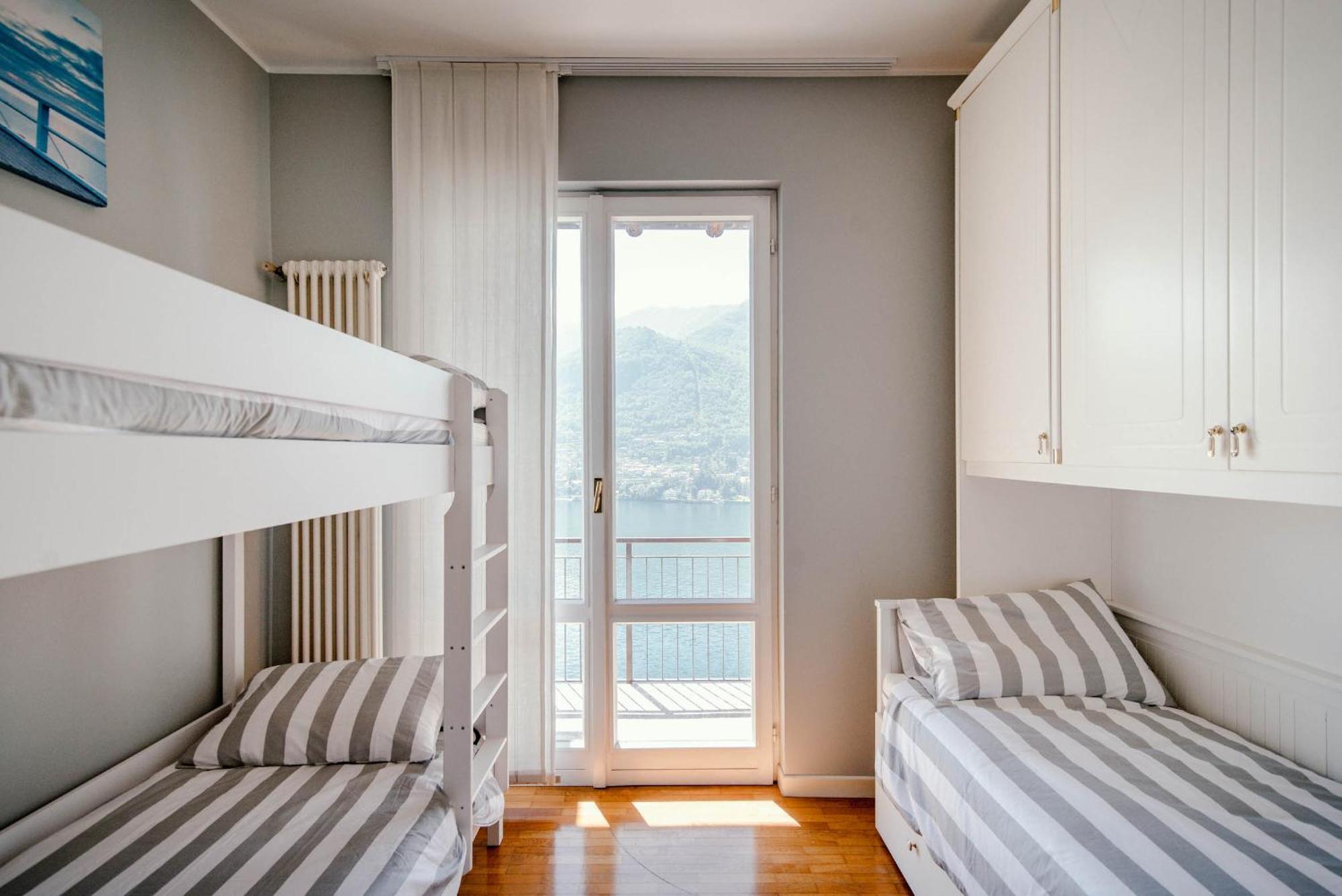 Villa Fantastica Carate Urio Bagian luar foto