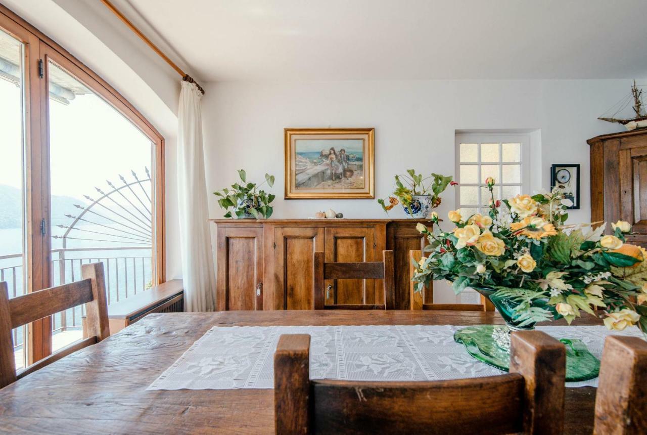 Villa Fantastica Carate Urio Bagian luar foto
