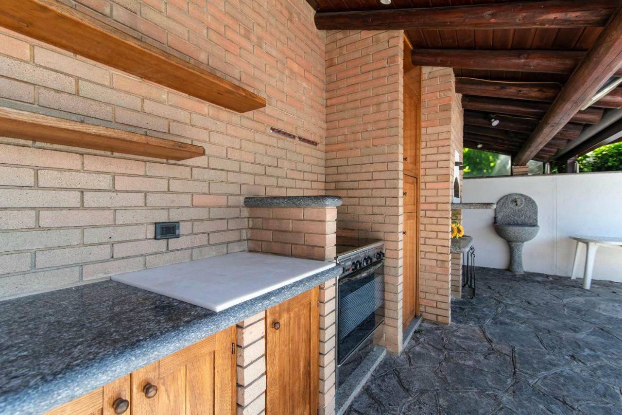 Villa Fantastica Carate Urio Bagian luar foto